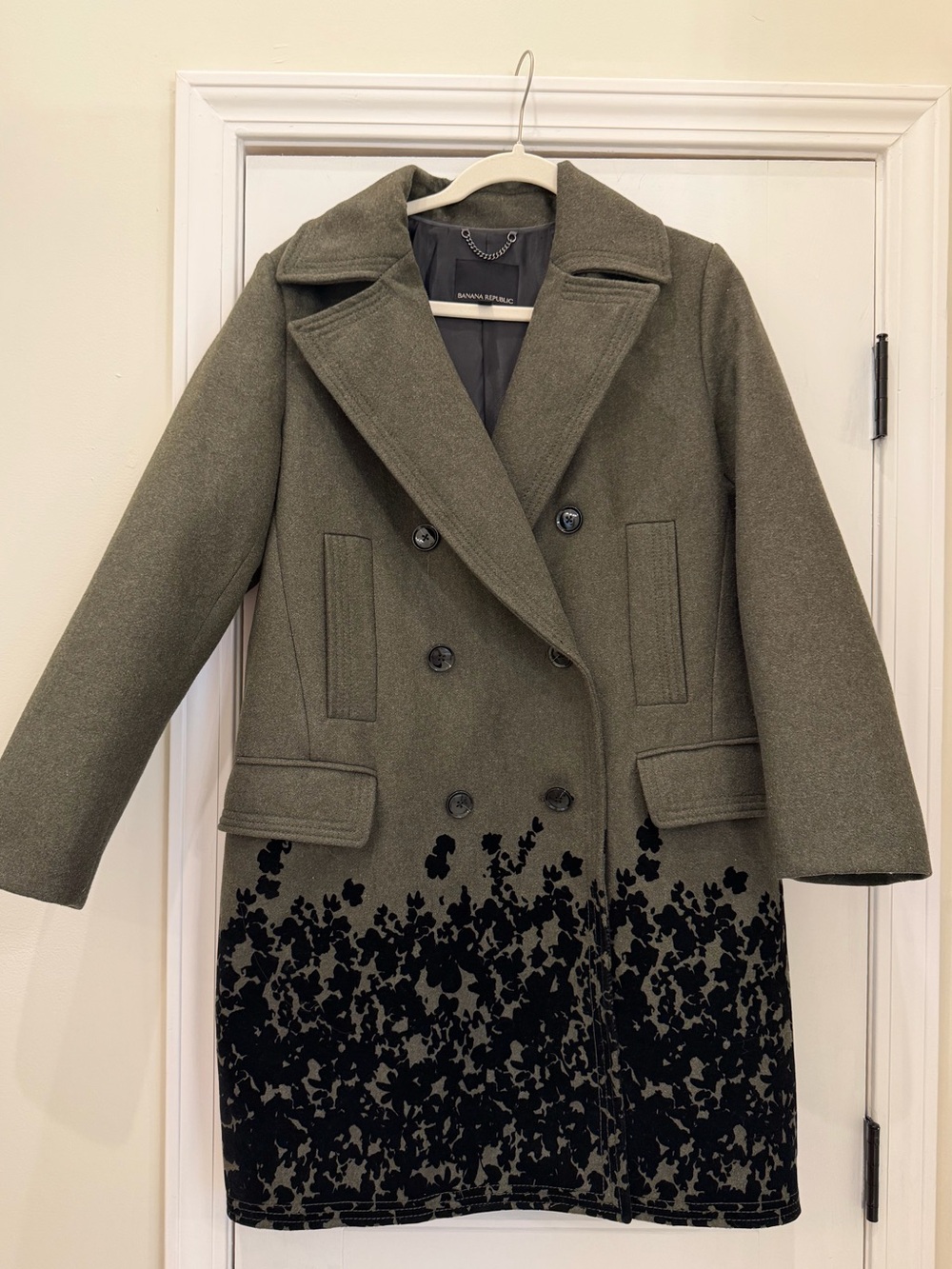NWOT Banana Republic Flocked Hem Peacoat M